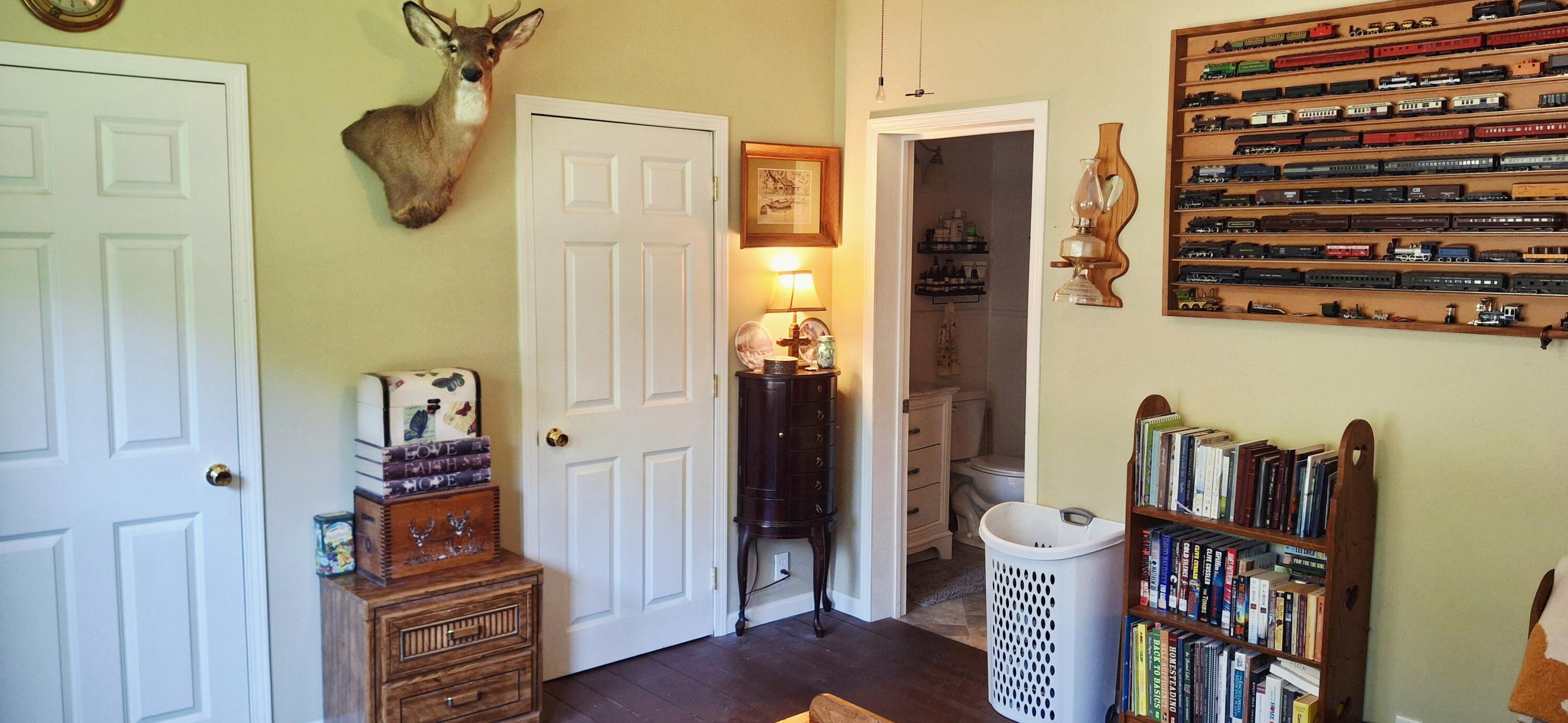 4640 North Harding Avenue Harrison, MI 48625 - Photo 13 of 24 IMG_20251001_123928 (1)