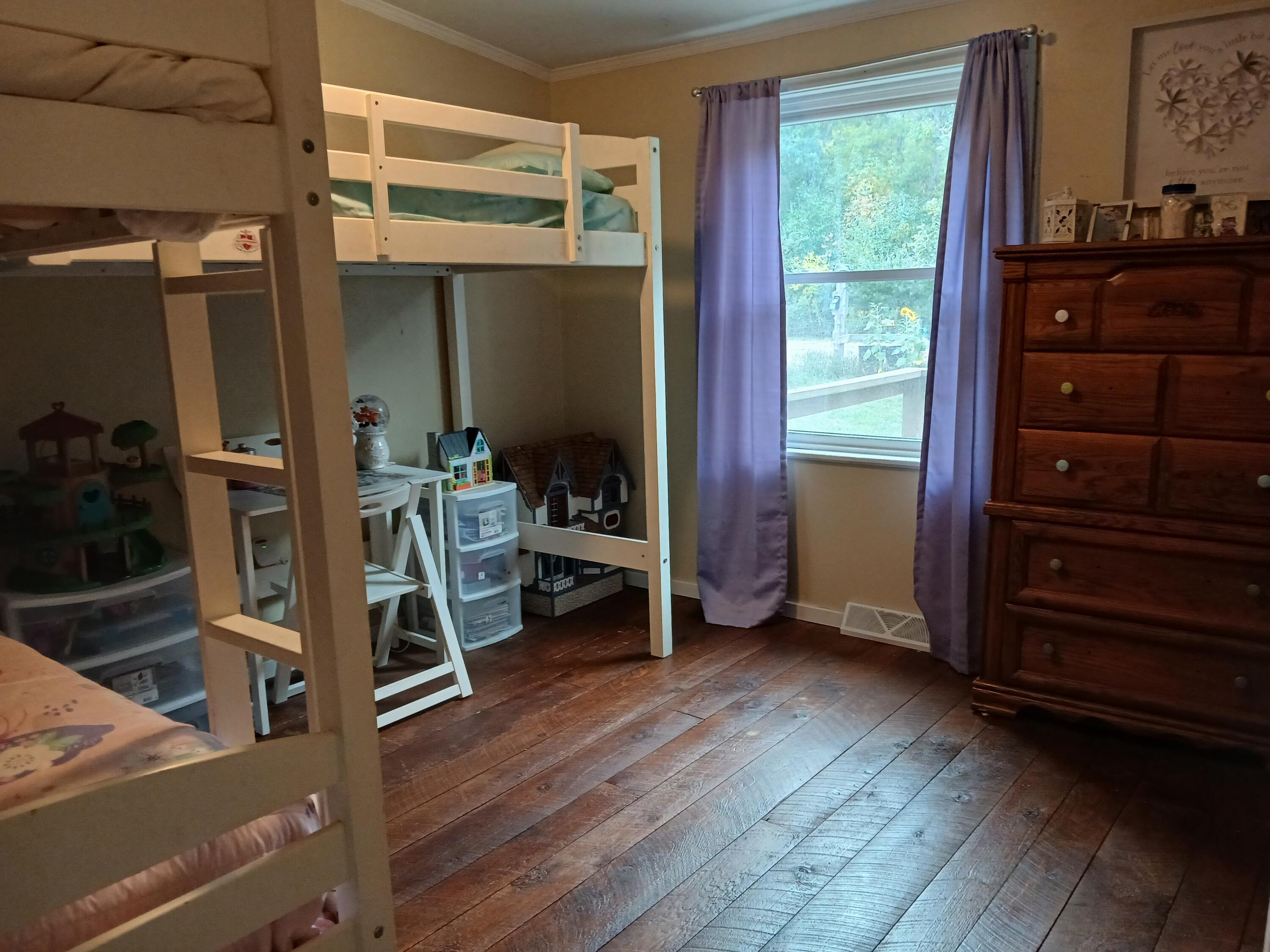 4640 North Harding Avenue Harrison, MI 48625 - Photo 4 of 24 20250919_181702