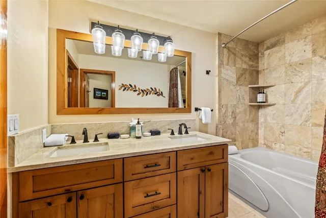 $2,100,000 | 2308 Ski Trail Lane, Unit 233, Steamboat Springs, CO 80487