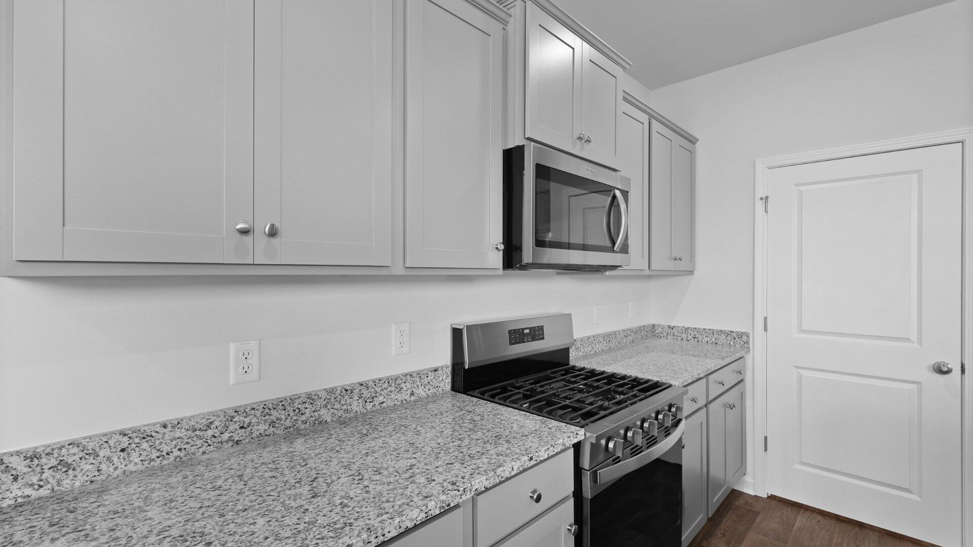 806 Long Blf Road Summerville, SC 29486 - Photo 11 of 24 305 Watersglen Drive_13