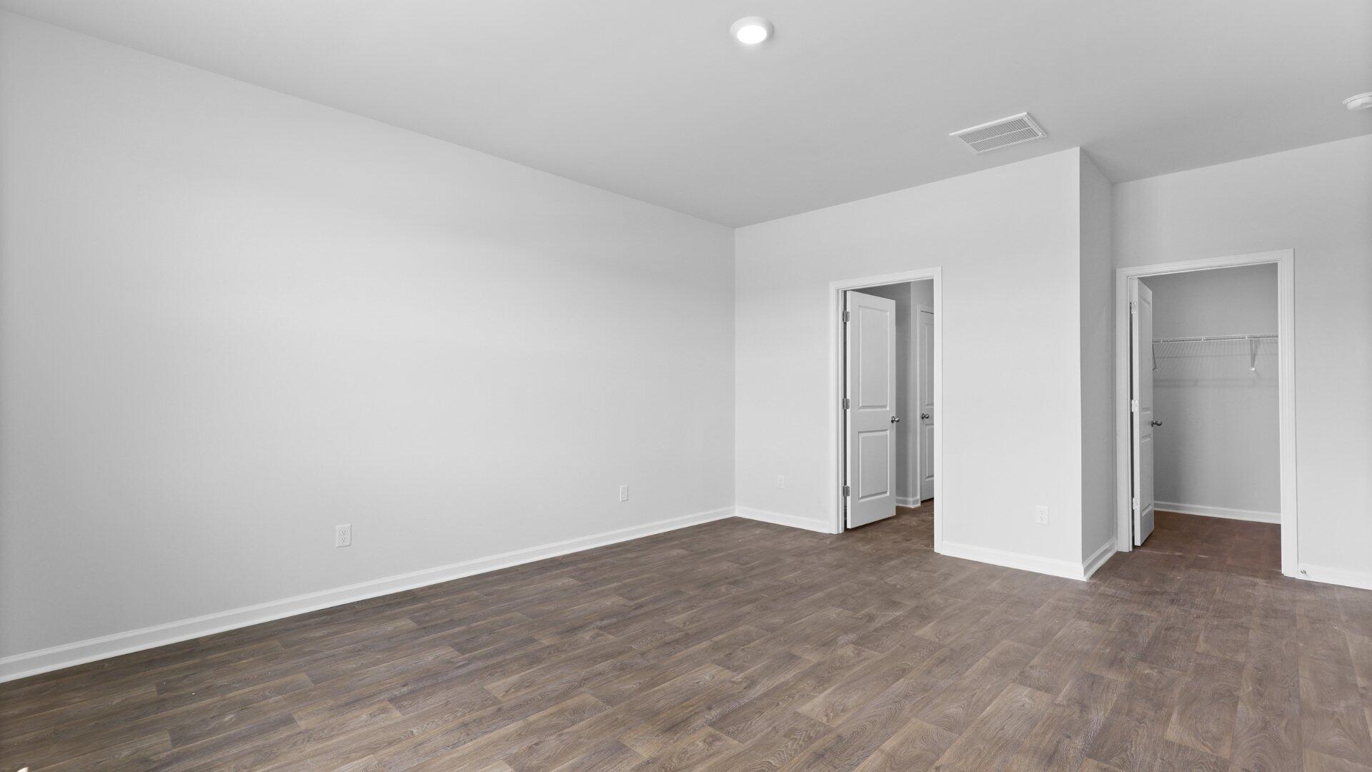 806 Long Blf Road Summerville, SC 29486 - Photo 14 of 24 305 Watersglen Drive_16