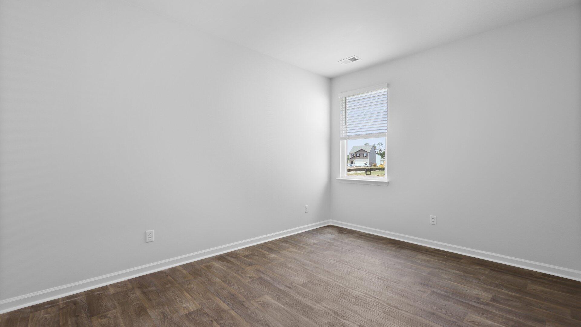 806 Long Blf Road Summerville, SC 29486 - Photo 17 of 24 305 Watersglen Drive_19