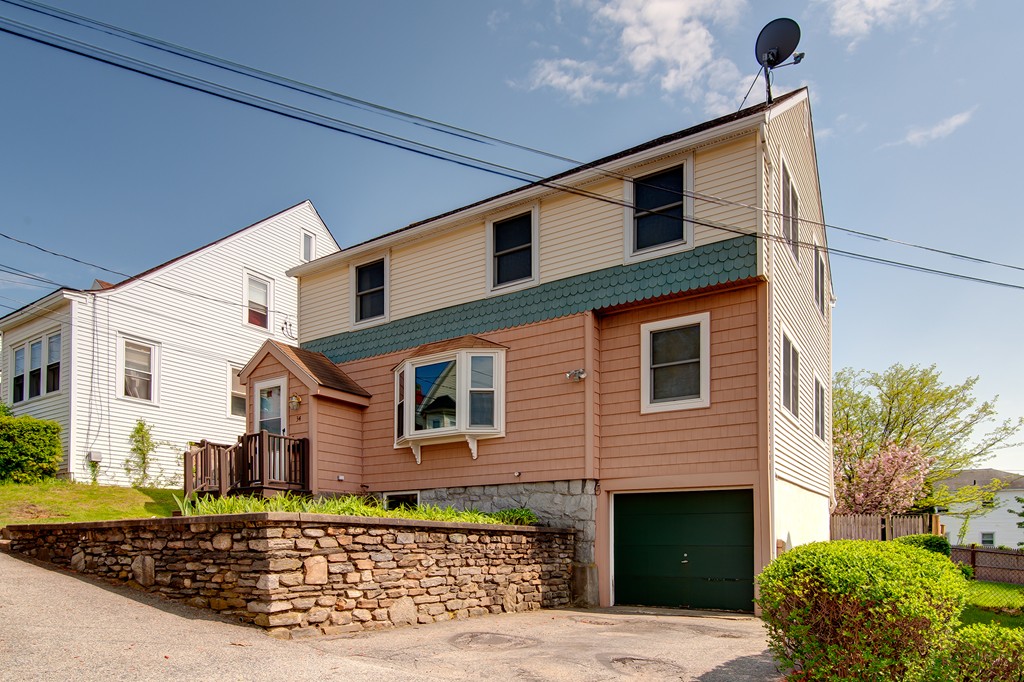 34 Fairhaven Road Worcester, MA 01606 - Photo 2 of 17 Gallery Image 2