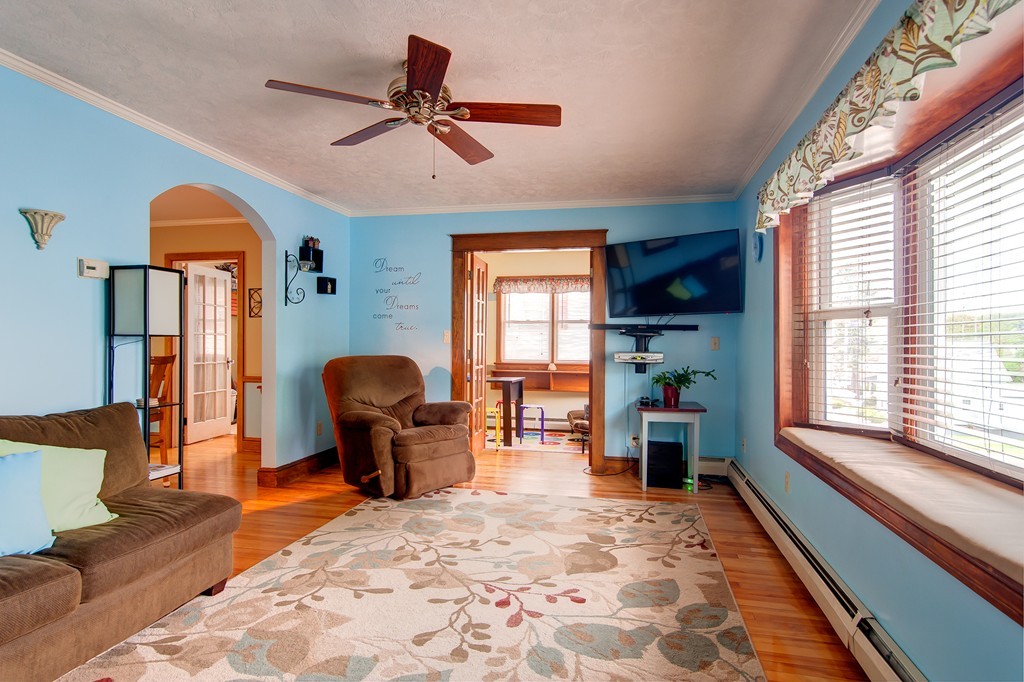 34 Fairhaven Road Worcester, MA 01606 - Photo 3 of 17 Gallery Image 3