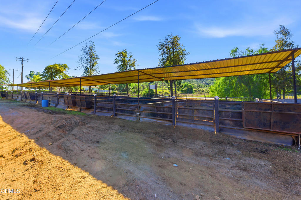 19030 Santa Rosa Mine Road Perris, CA 92570 - Photo 12 of 24 covered corrals