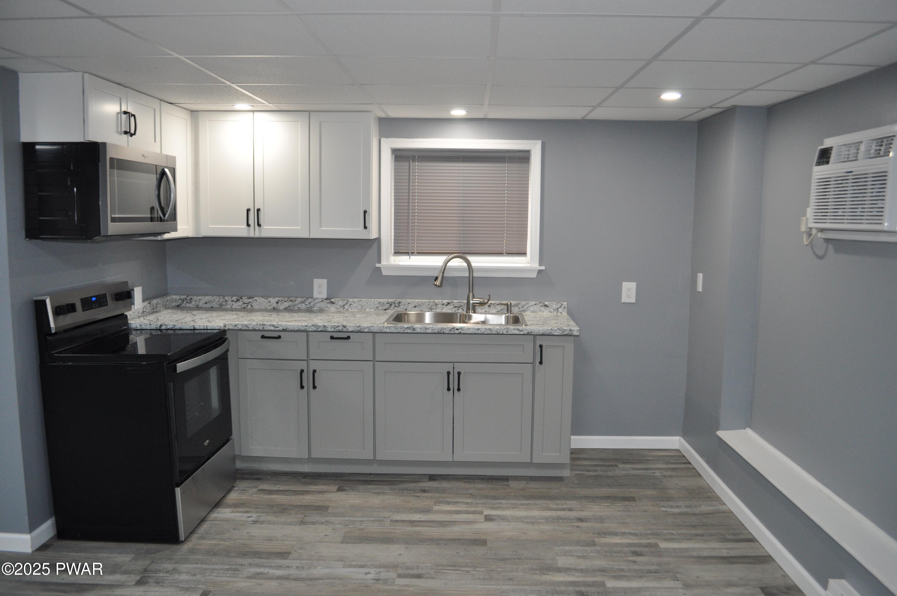 25 Lizzy Lane, Unit 1 Waymart, PA 18472 - Photo 9 of 17 Kitchen