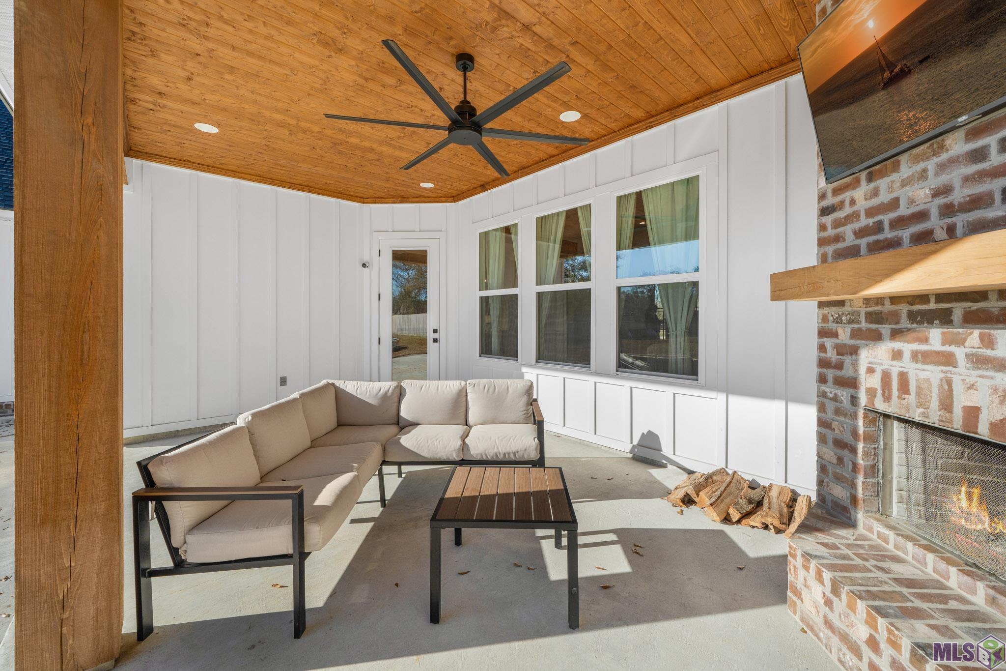 10598 Arnold Road Denham Springs, LA 70726 - Photo 37 of 44