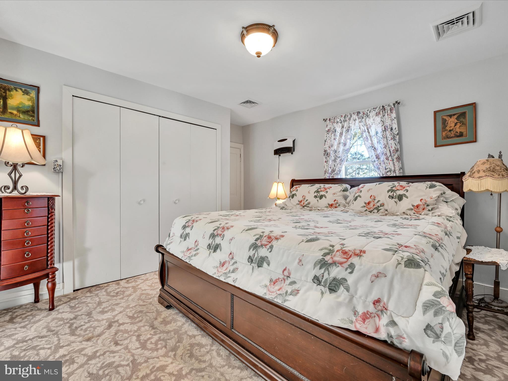 702 Woodcrest Avenue Lititz, PA 17543 - Photo 19 of 54 Bedroom 1 Main house