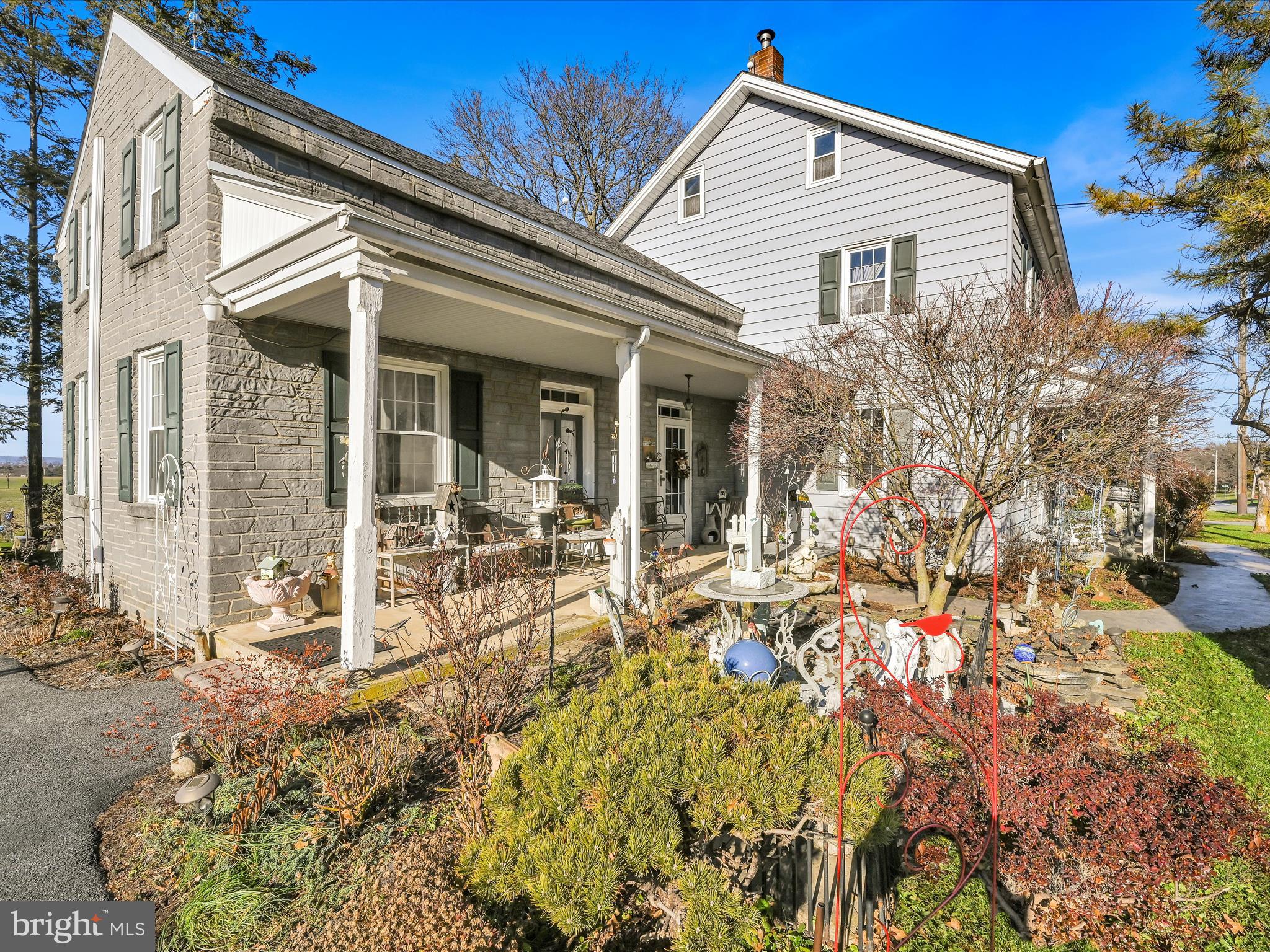 702 Woodcrest Avenue Lititz, PA 17543 - Photo 27 of 54 Front