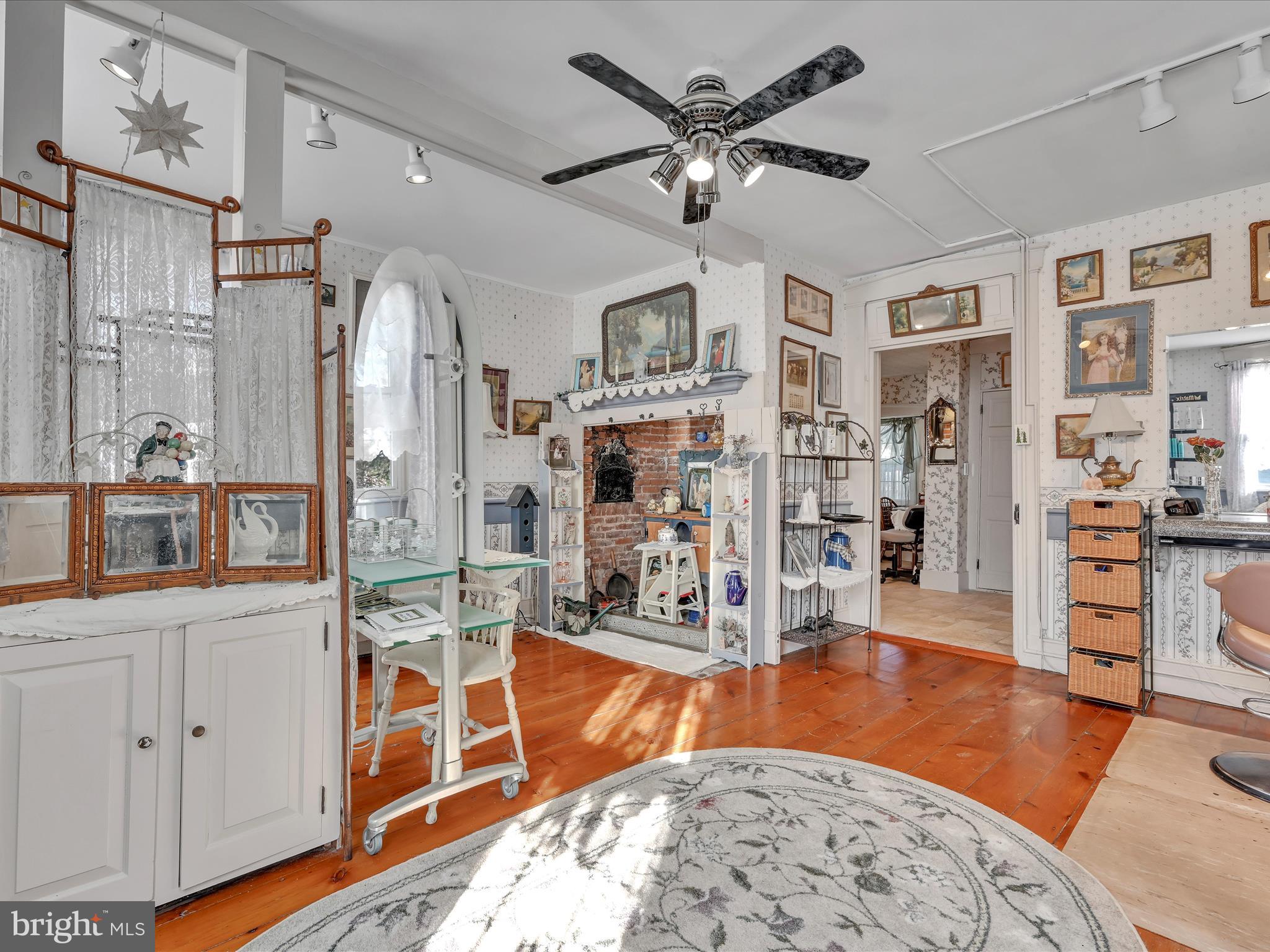 702 Woodcrest Avenue Lititz, PA 17543 - Photo 34 of 54 Shop