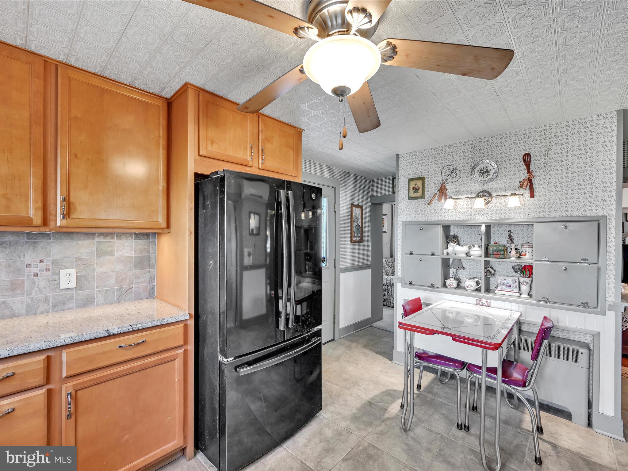 702 Woodcrest Avenue Lititz, PA 17543 - Photo 10 of 54 Kitchen