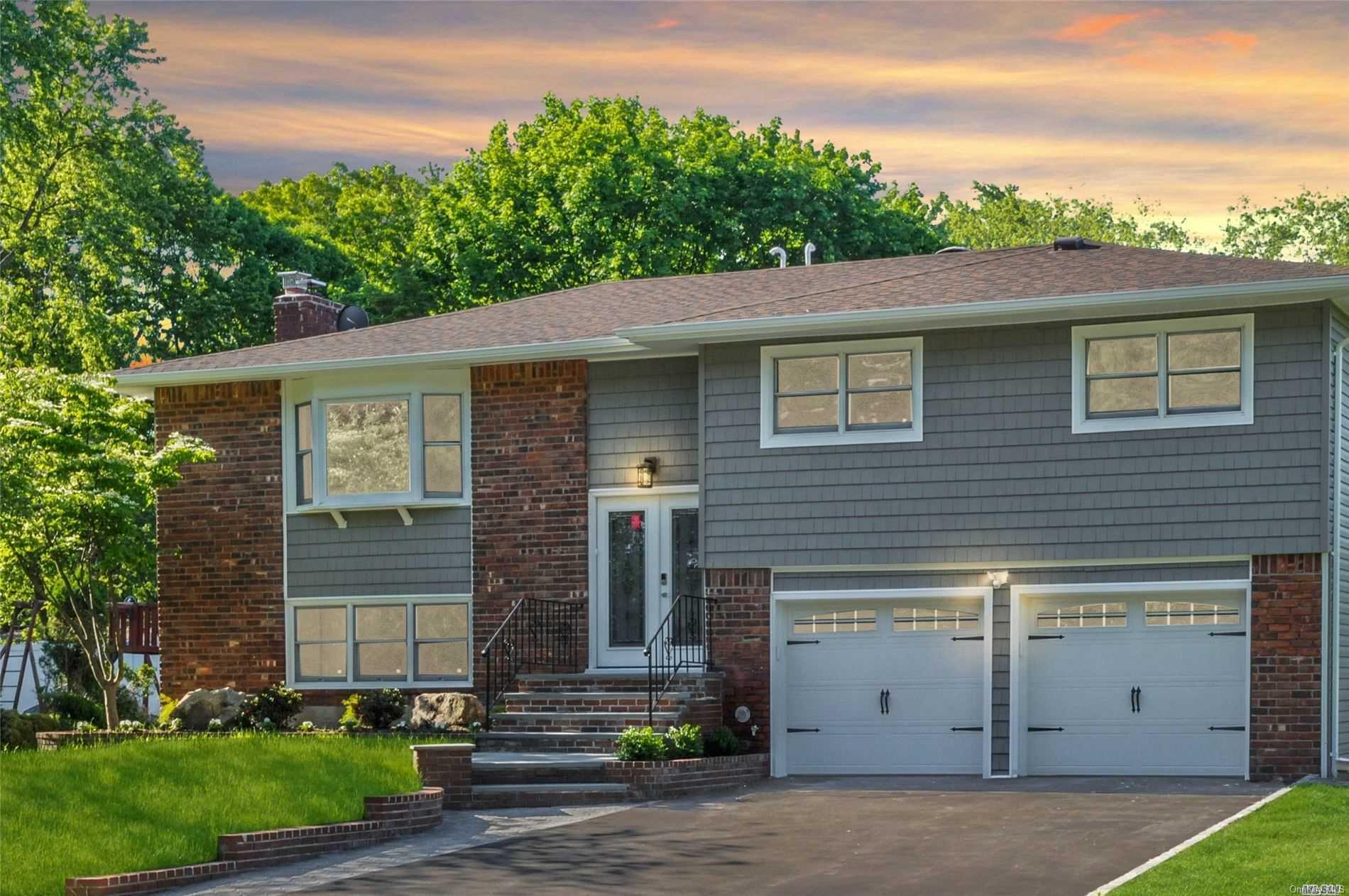 11 Lenore Street Syosset, NY 11791 - Photo 1 of 1