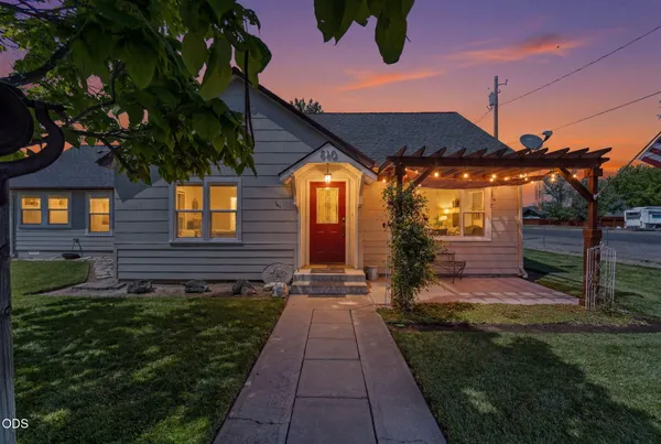 $369,000 | 540 East 2nd Street, Merrill, OR 97633