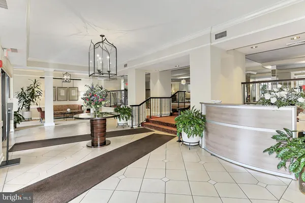 $360,000 | 2100 Langston Boulevard, Unit 335, Arlington, VA 22201