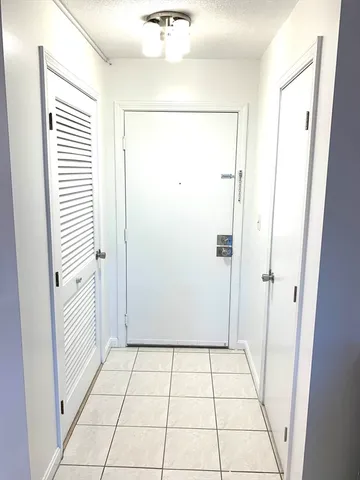 $379,999 | 50 South Common Street, Unit 405, Lynn, MA 01902