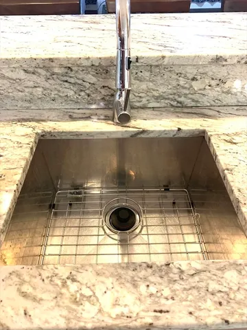 $379,999 | 50 South Common Street, Unit 405, Lynn, MA 01902