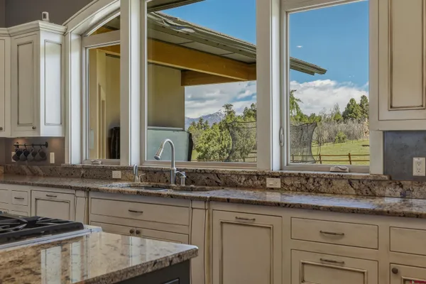 $1,490,000 | 240 Paciente Drive, Pagosa Springs, CO 81147