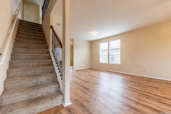 $1,999 | 24262 Invitation Oak, San Antonio, TX 78261