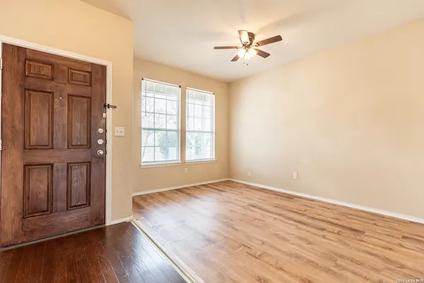 $1,999 | 24262 Invitation Oak, San Antonio, TX 78261