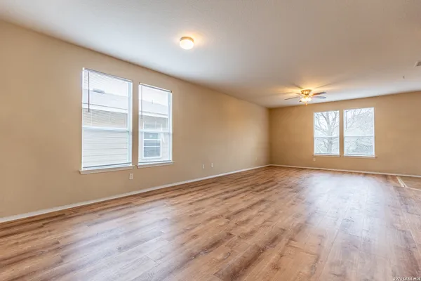 $1,999 | 24262 Invitation Oak, San Antonio, TX 78261