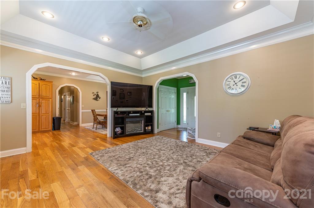 1658 Douglas Road Lancaster, SC 29720 - Photo 12 of 35 Gallery Image 12