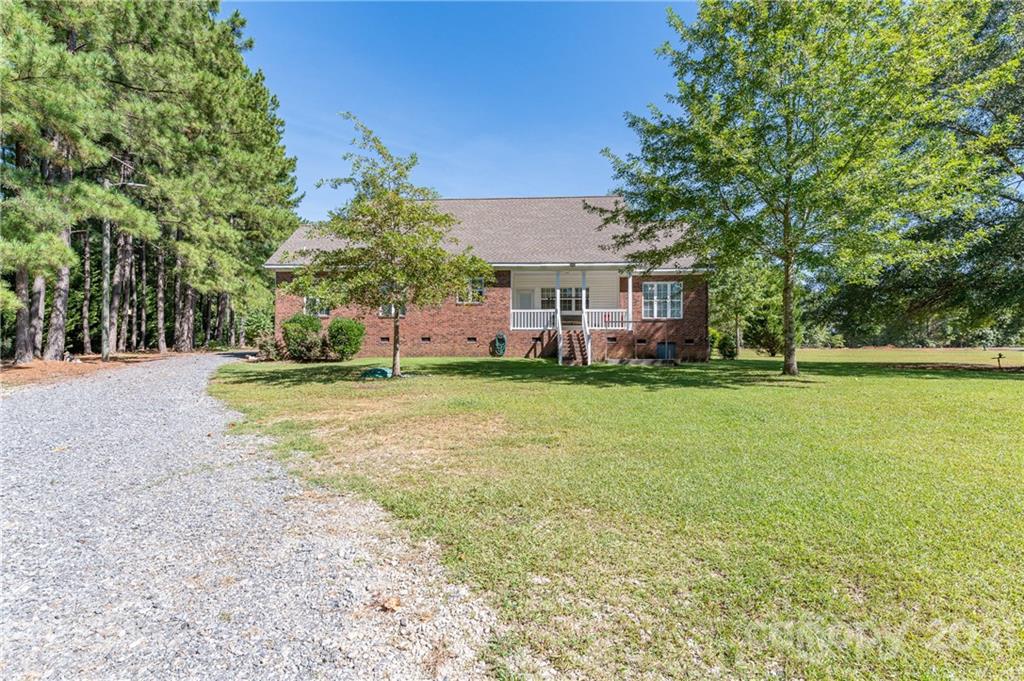 1658 Douglas Road Lancaster, SC 29720 - Photo 27 of 35 Gallery Image 27