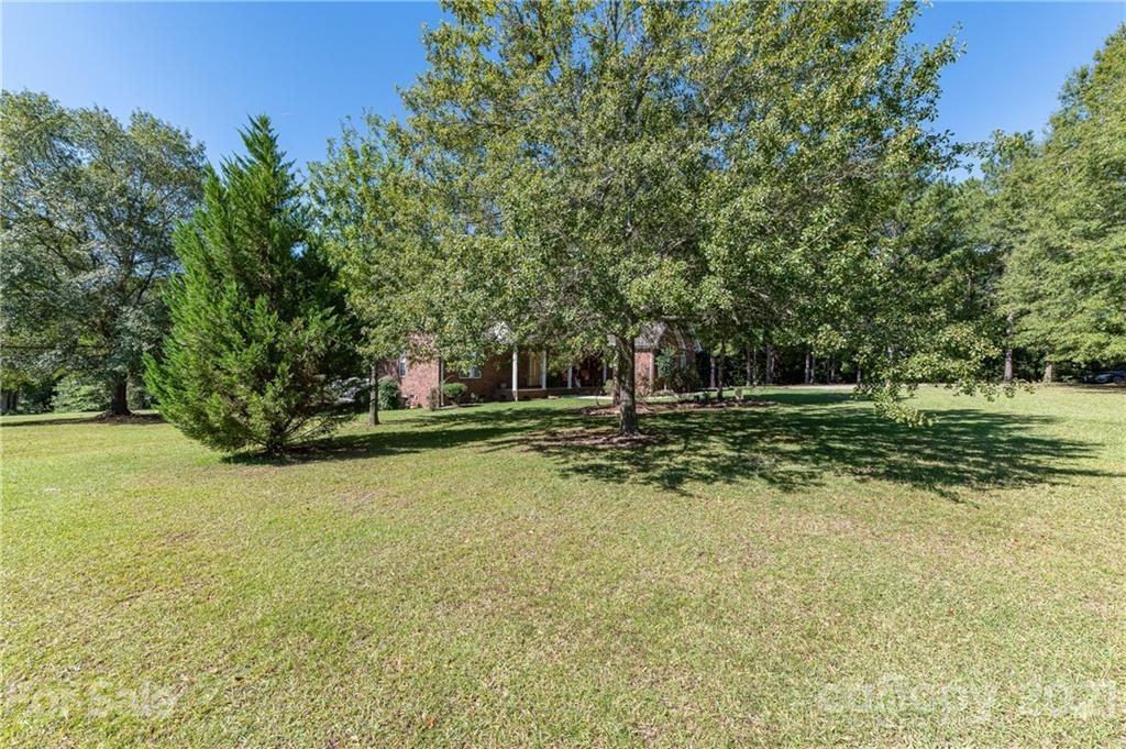 1658 Douglas Road Lancaster, SC 29720 - Photo 5 of 35 Gallery Image 5