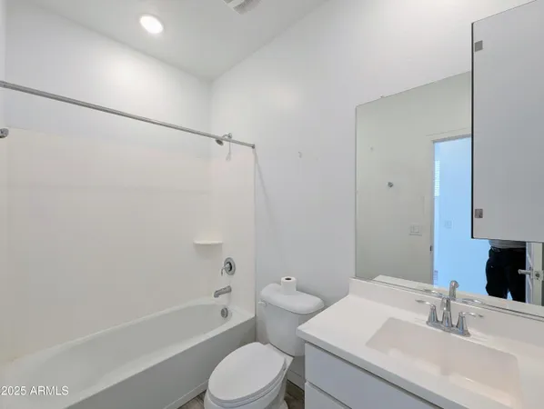 $2,298 | 4827 South 117th Avenue, Avondale, AZ 85323