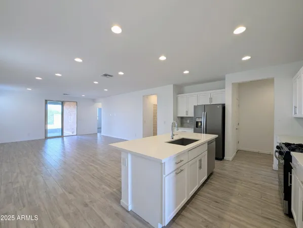 $2,298 | 4827 South 117th Avenue, Avondale, AZ 85323