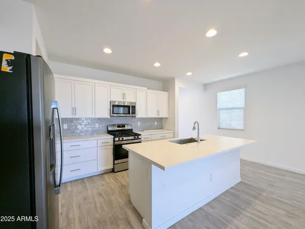 $2,298 | 4827 South 117th Avenue, Avondale, AZ 85323