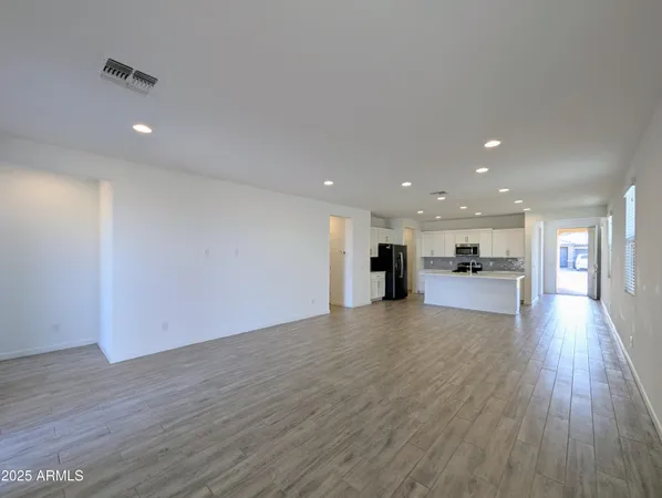 $2,298 | 4827 South 117th Avenue, Avondale, AZ 85323