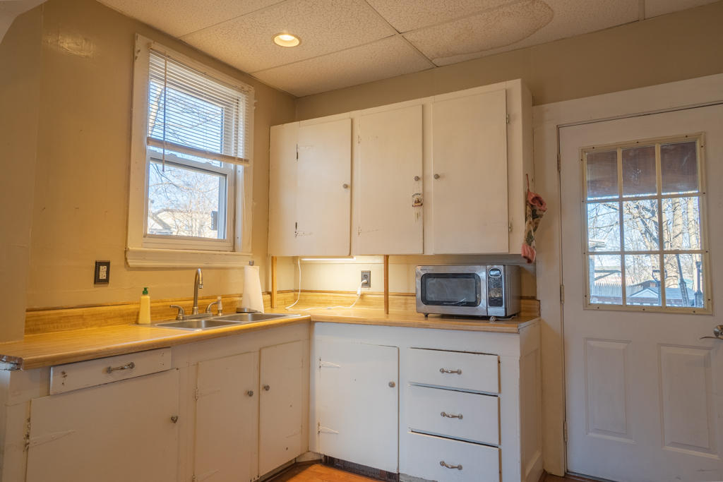 111 Pool Street Biddeford, ME 04005 - Photo 12 of 24 DSC06576-HDR