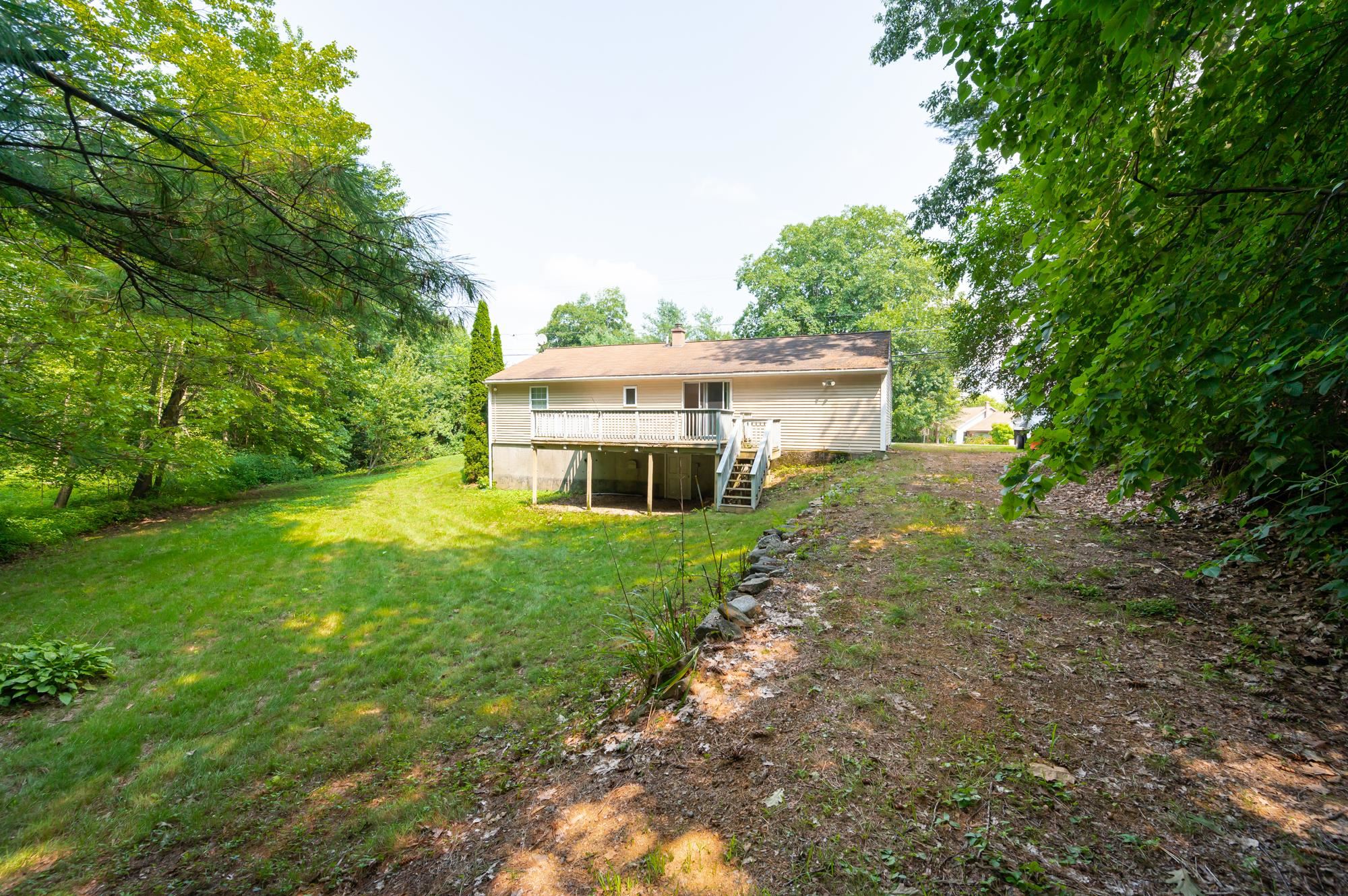 66 Chester Road Derry, NH 03038 - Photo 19 of 32