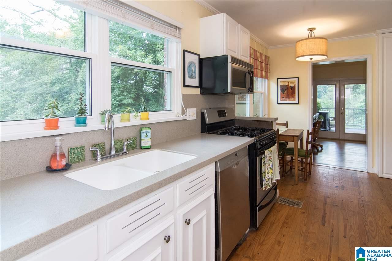 1911 Saulter Road Birmingham, AL 35209 - Photo 2 of 44