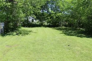 $1,550 | 1505 North Ross Avenue, Sherman, TX 75090