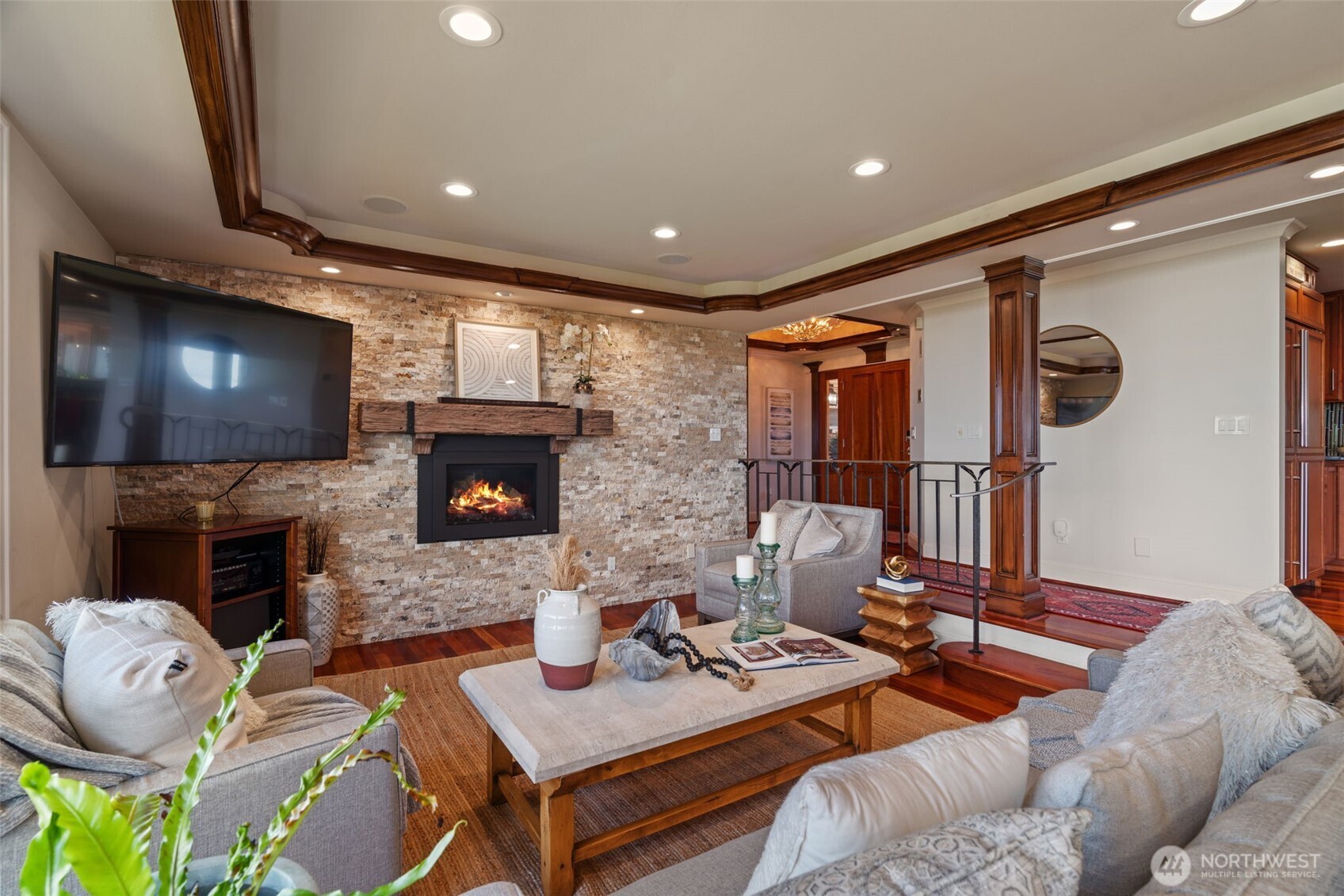 8723 Talbot Road Edmonds, WA 98026 - Photo 12 of 40