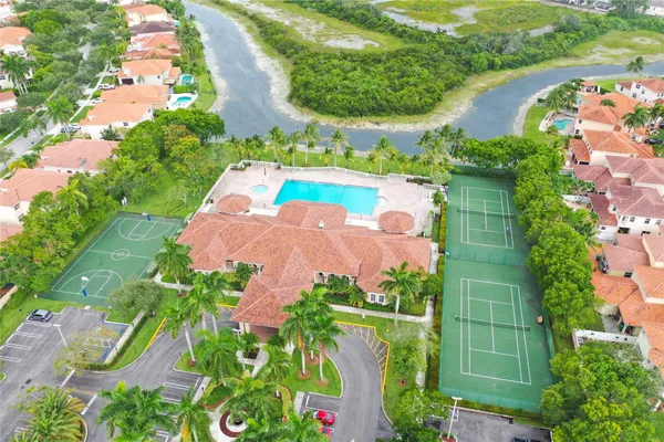 $1,850 | 7640 Westwood Drive, Unit 411, Tamarac, FL 33321