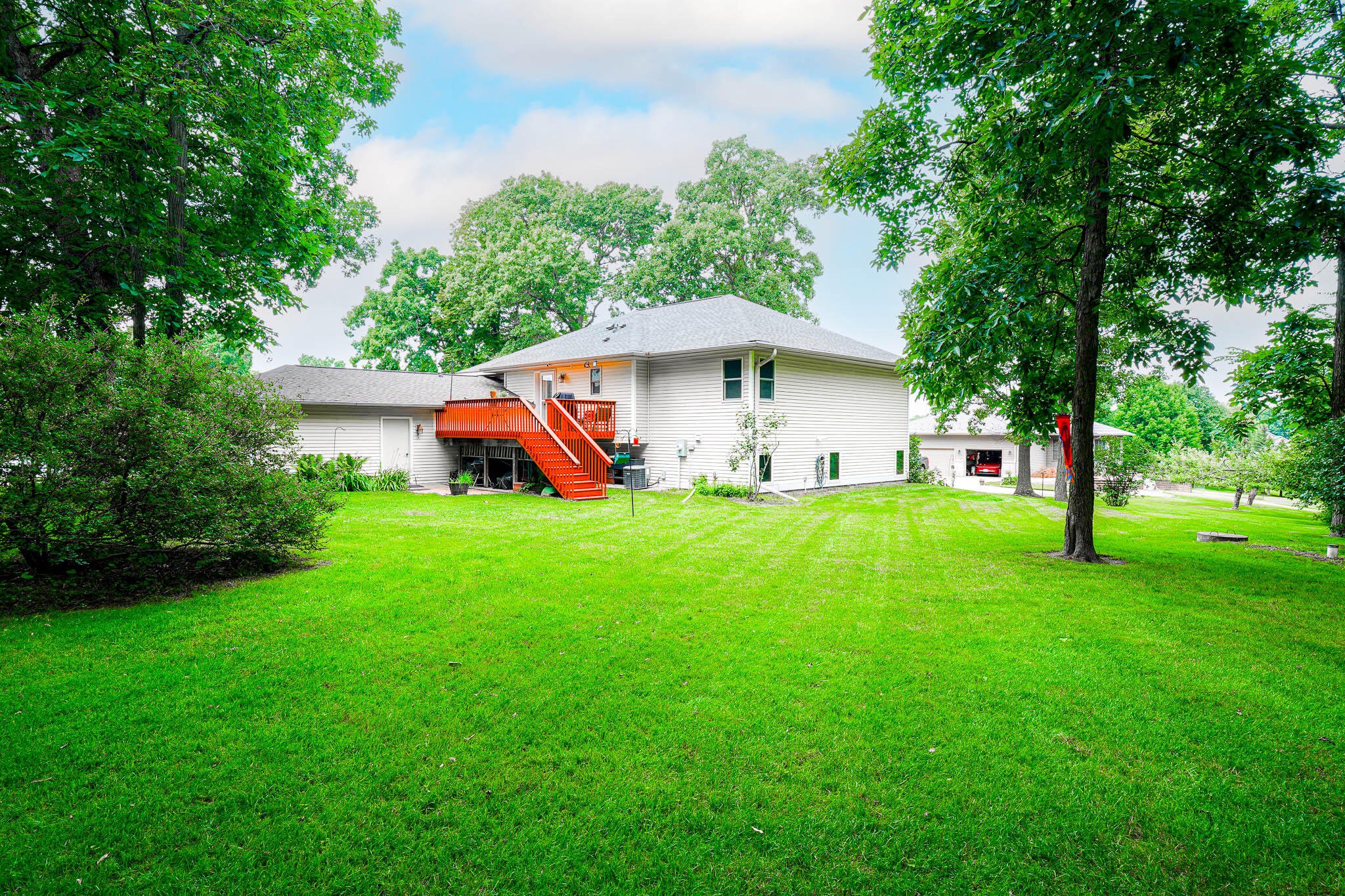 N1496 Meadow Ridge Road Greenfield, WI 54601 - Photo 3 of 22 DSC09797