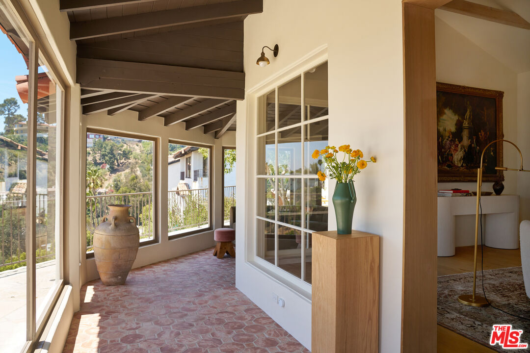 6911 Los Tilos Road Los Angeles, CA 90068 - Photo 31 of 44