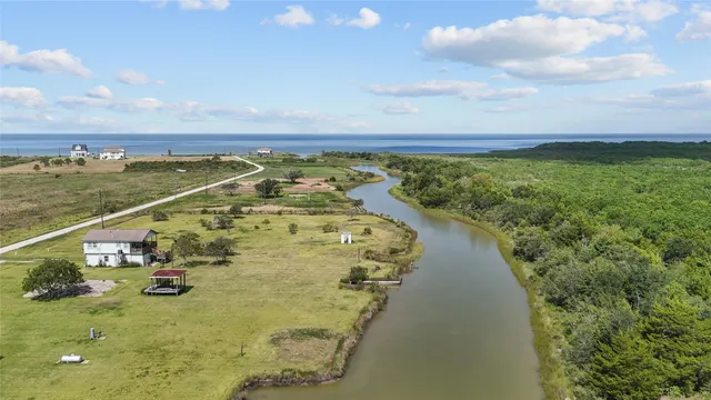 a view of a swimming pool and lake