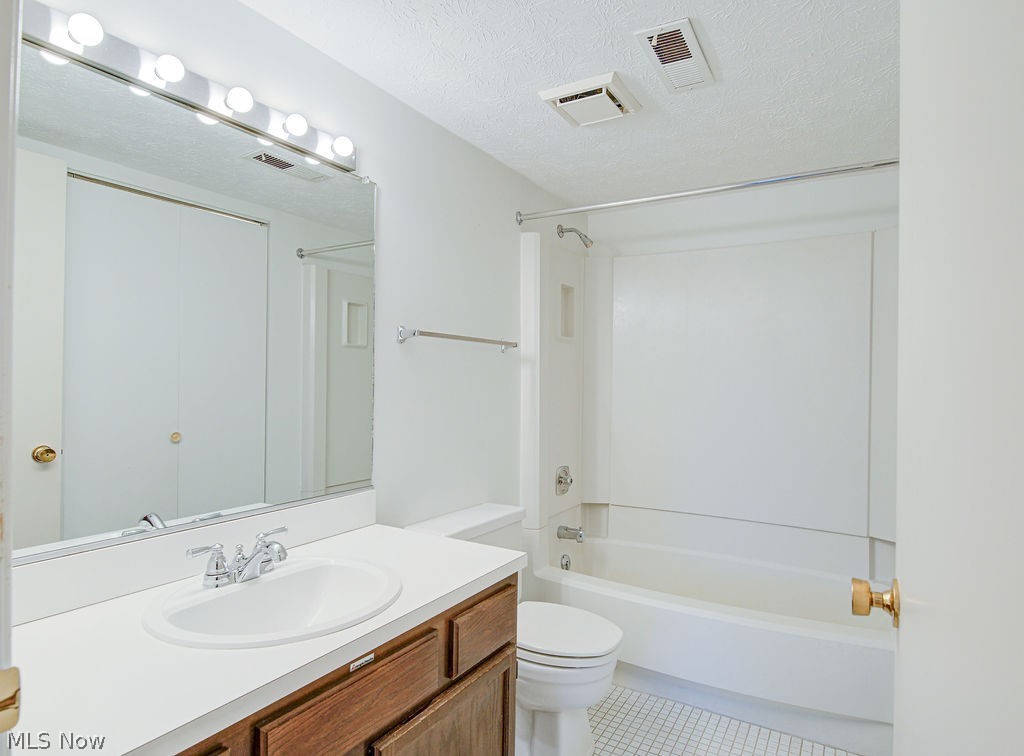 22938 Mastick Road, Unit 203 Fairview Park, OH 44126 - Photo 16 of 20