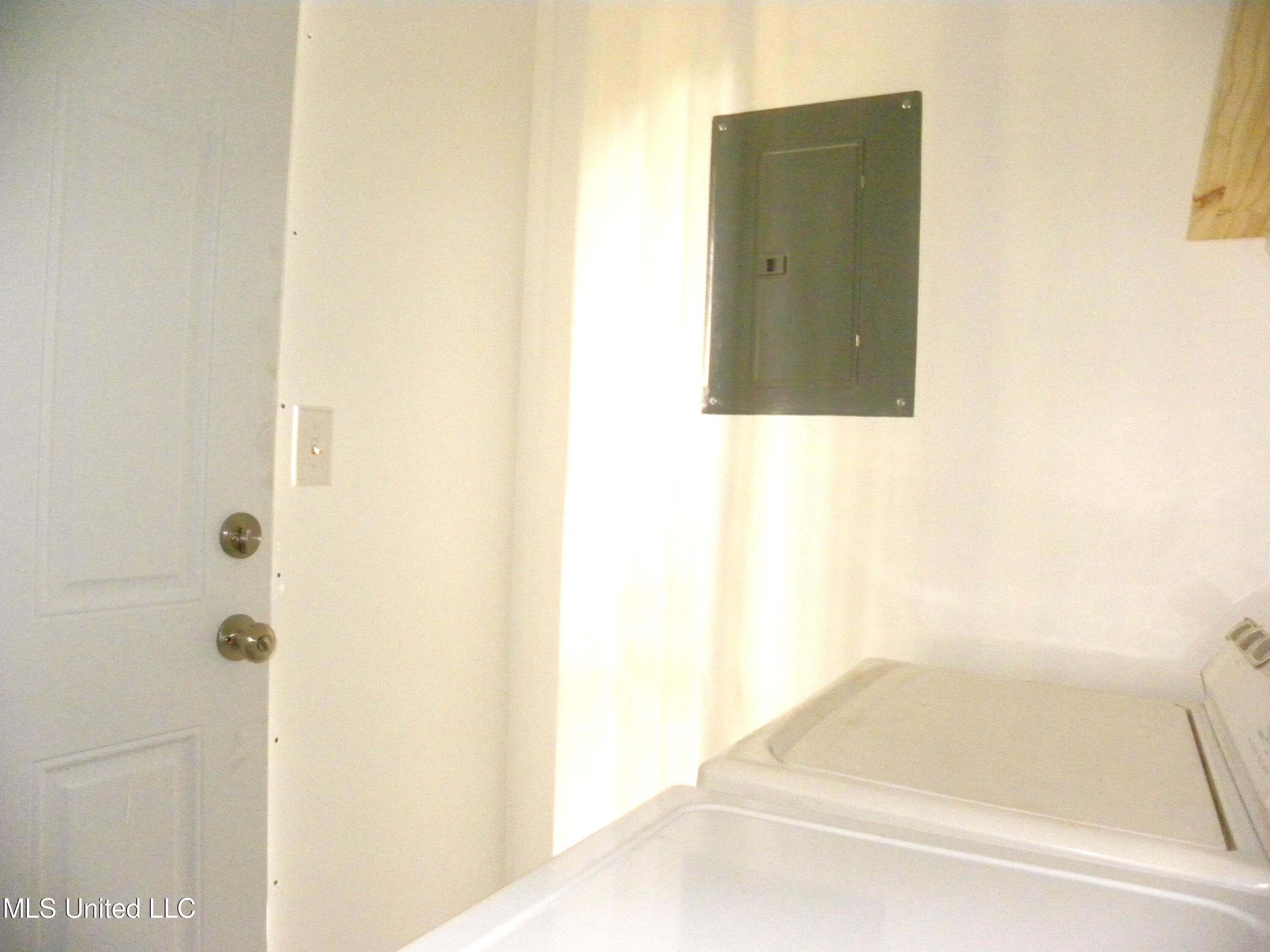 7216 Hampton Drive Biloxi, MS 39532 - Photo 36 of 43 DSCN9406