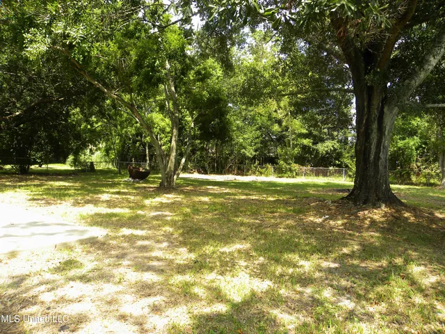 $1,600 | 7216 Hampton Drive, Biloxi, MS 39532