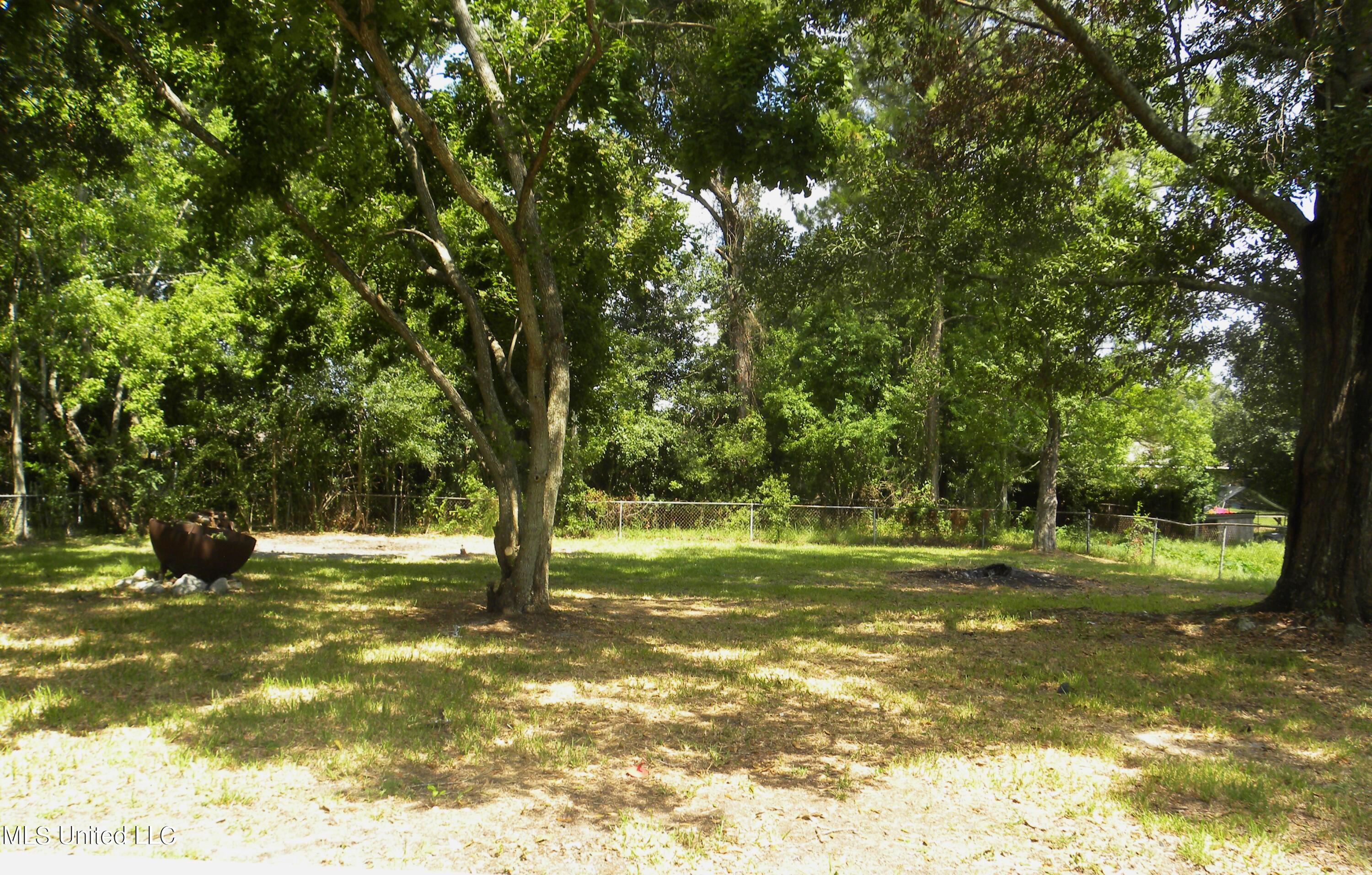 7216 Hampton Drive Biloxi, MS 39532 - Photo 38 of 43 DSCN9408