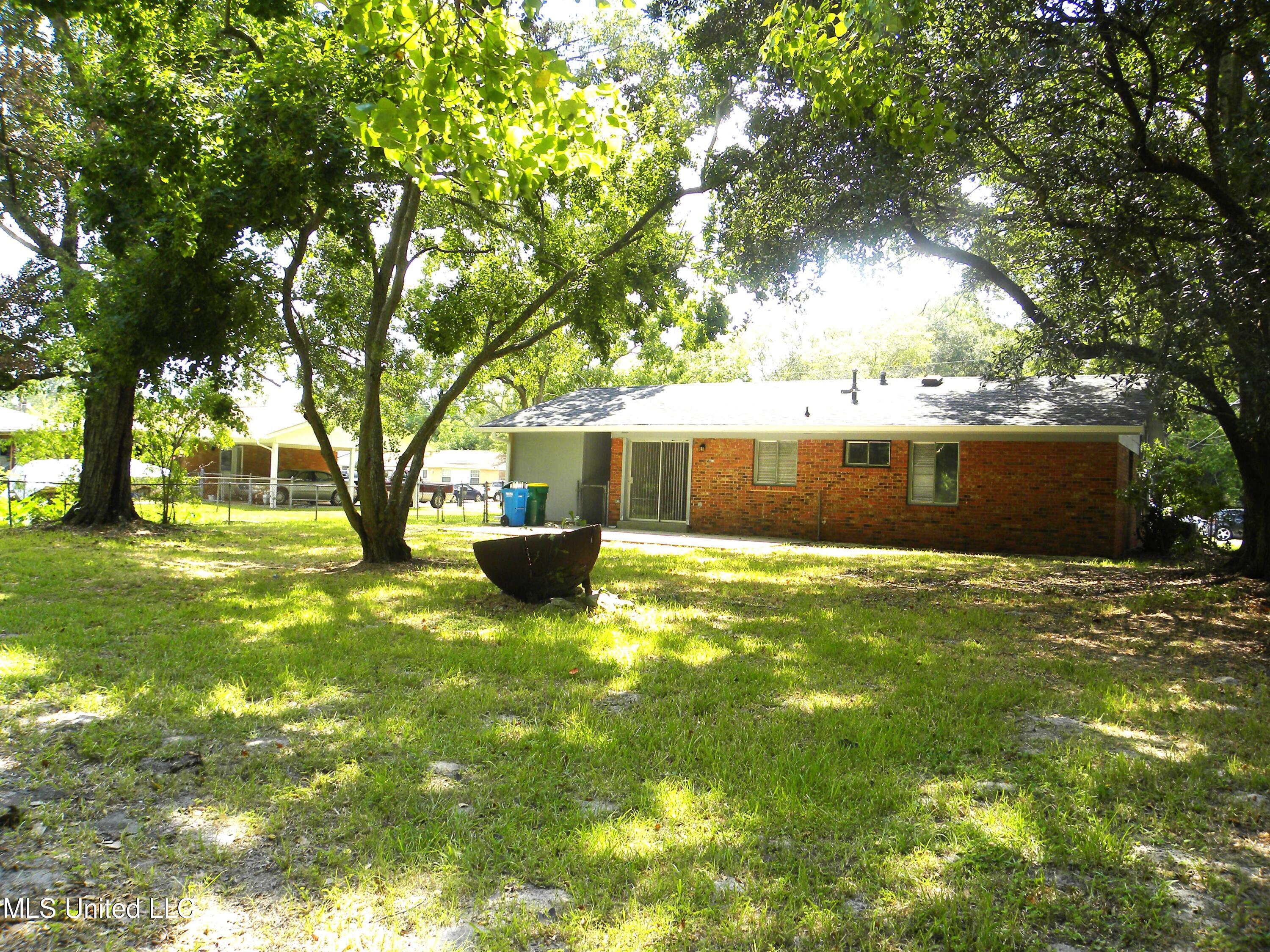 7216 Hampton Drive Biloxi, MS 39532 - Photo 40 of 43 DSCN9411