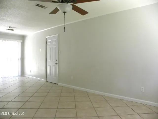 $1,600 | 7216 Hampton Drive, Biloxi, MS 39532