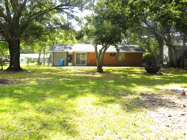 $1,600 | 7216 Hampton Drive, Biloxi, MS 39532