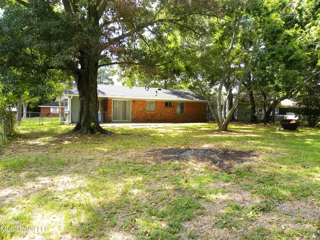 $1,600 | 7216 Hampton Drive, Biloxi, MS 39532