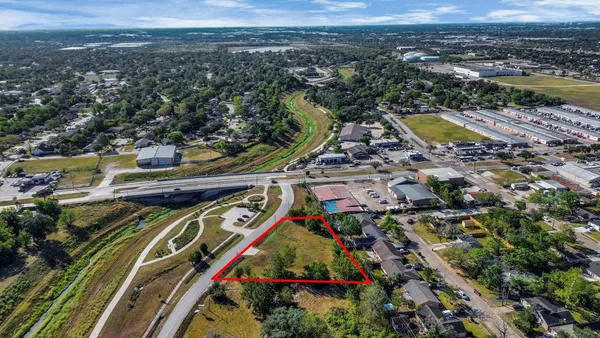 $400,000 | 5441 Simsbrook Drive, Houston, TX 77045