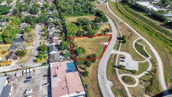 $400,000 | 5441 Simsbrook Drive, Houston, TX 77045